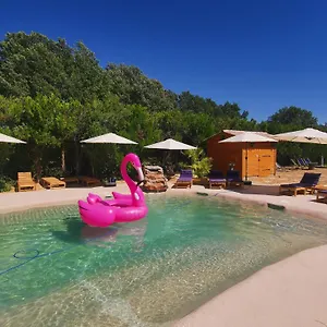 https://le-mas-des-iscles.fr-provencehotel.com